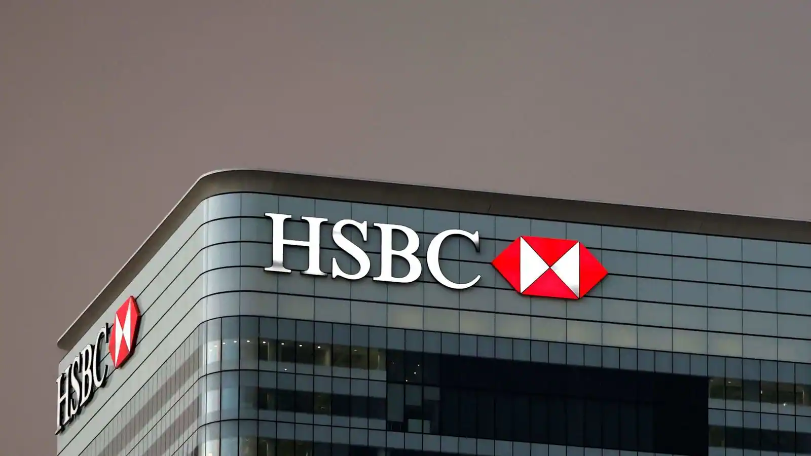HSBC Bank Australia paid A$33,000 in penalties after the ACCC issued two infringement notices for alleged violations of Consumer Data Right (CDR) rules.